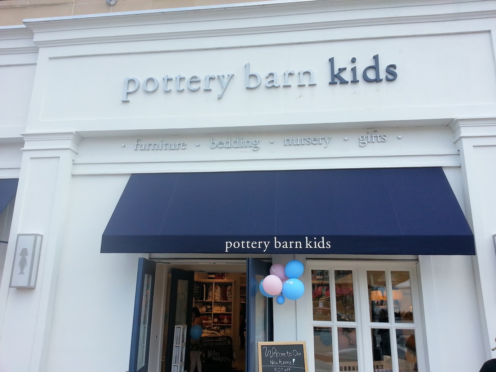 Robert Dyer Bethesda Row Pottery Barn Opens In Bethesda Photos Robert Dyer Bethesda Row Pottery Barn Opens In Bethesda Photos