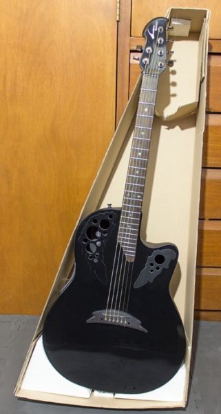 Guitarras Ovation: 2015