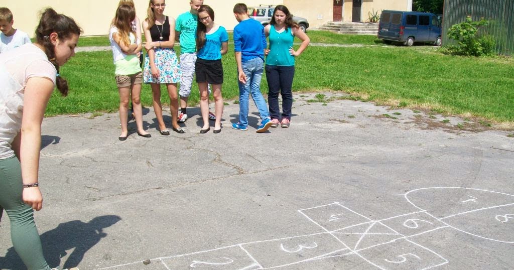 Building Bridges Using the Five Senses Polish kids' traditional games