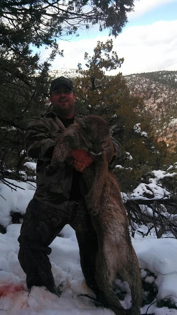 Cody+Goff+with+his+Arizona+Lion+during+a+December+Coues+deer+hunt+with+Colburn+and+Scott+Outfitters.JPG