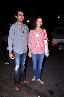 Bollywood Movie 'Gangs Of Wasseypur' screening ~ INDIAN CINEMA