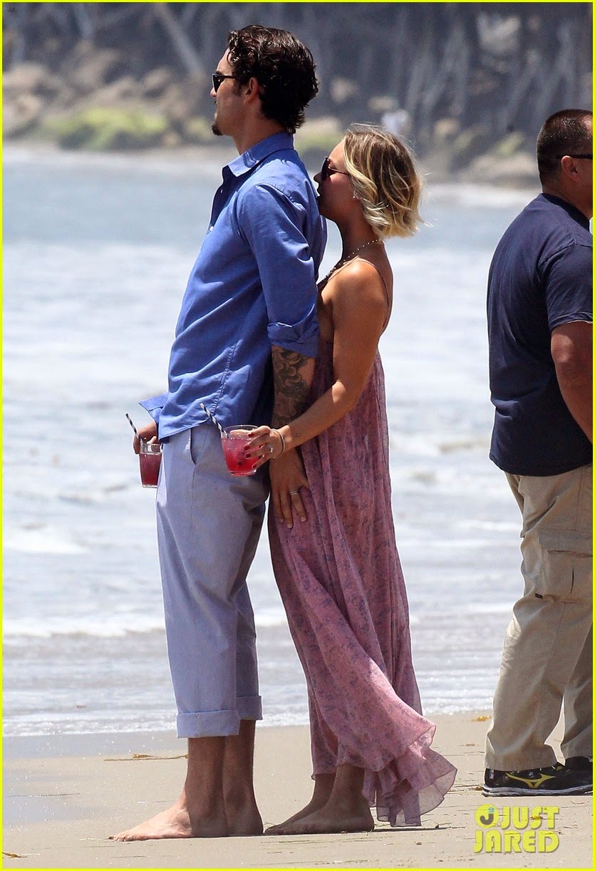 Celeb Diary: Kaley Cuoco lounging on a beach chair with Ryan Sweeting