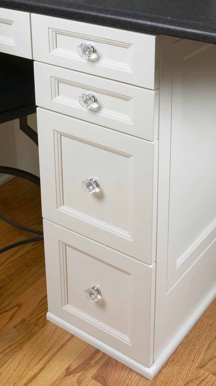 Hearthwood Kitchens Finishes 101