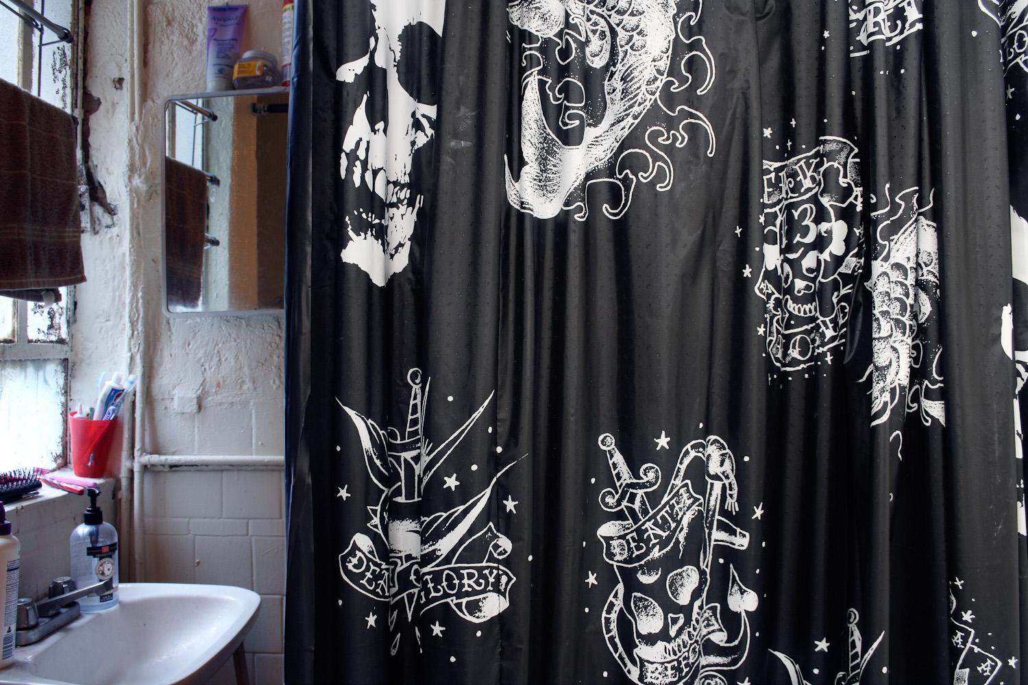 Hjem interiør design: funky med skull badeforhæng