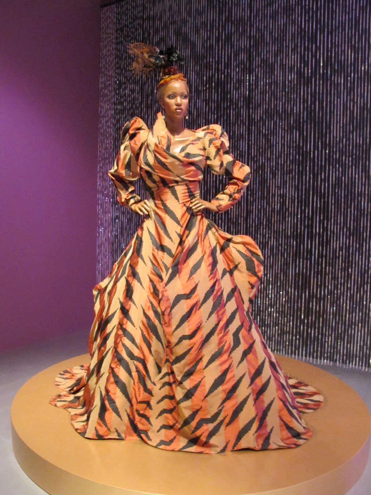 Inspiring Beauty 50 Years of Ebony Fashion Fair CHICAGO LOOKS