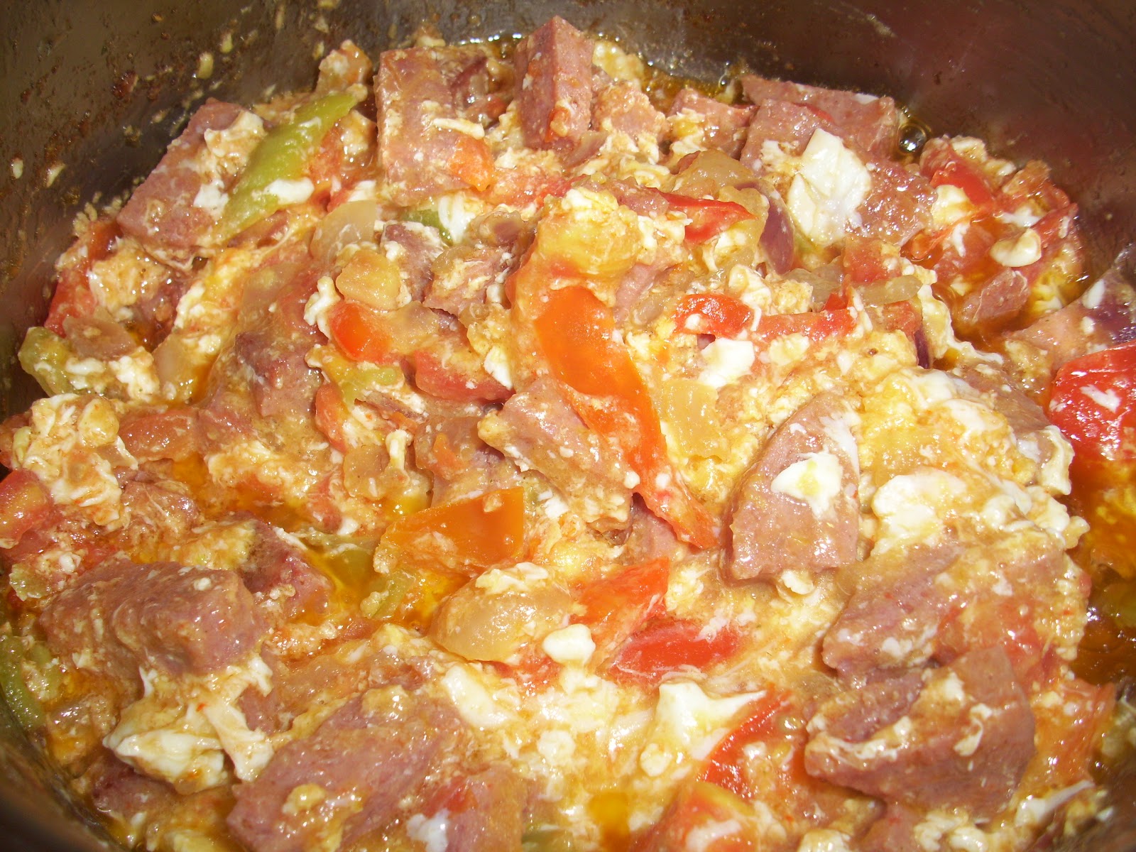 Cocina casera República Dominicana Espectacular guiso de salami con