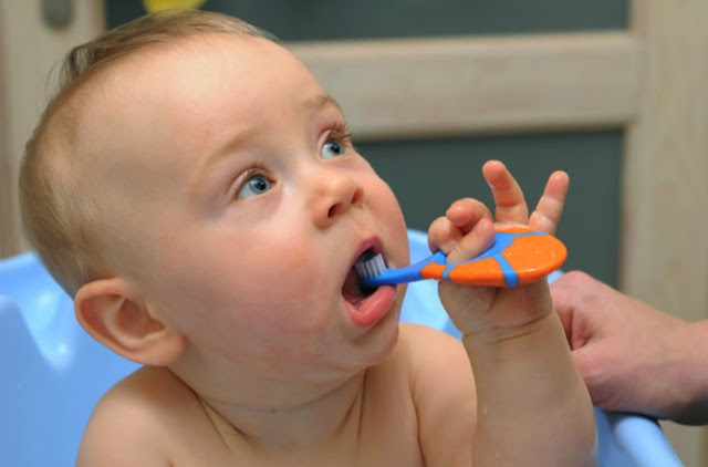 cara menjaga kesehatan gigi anak