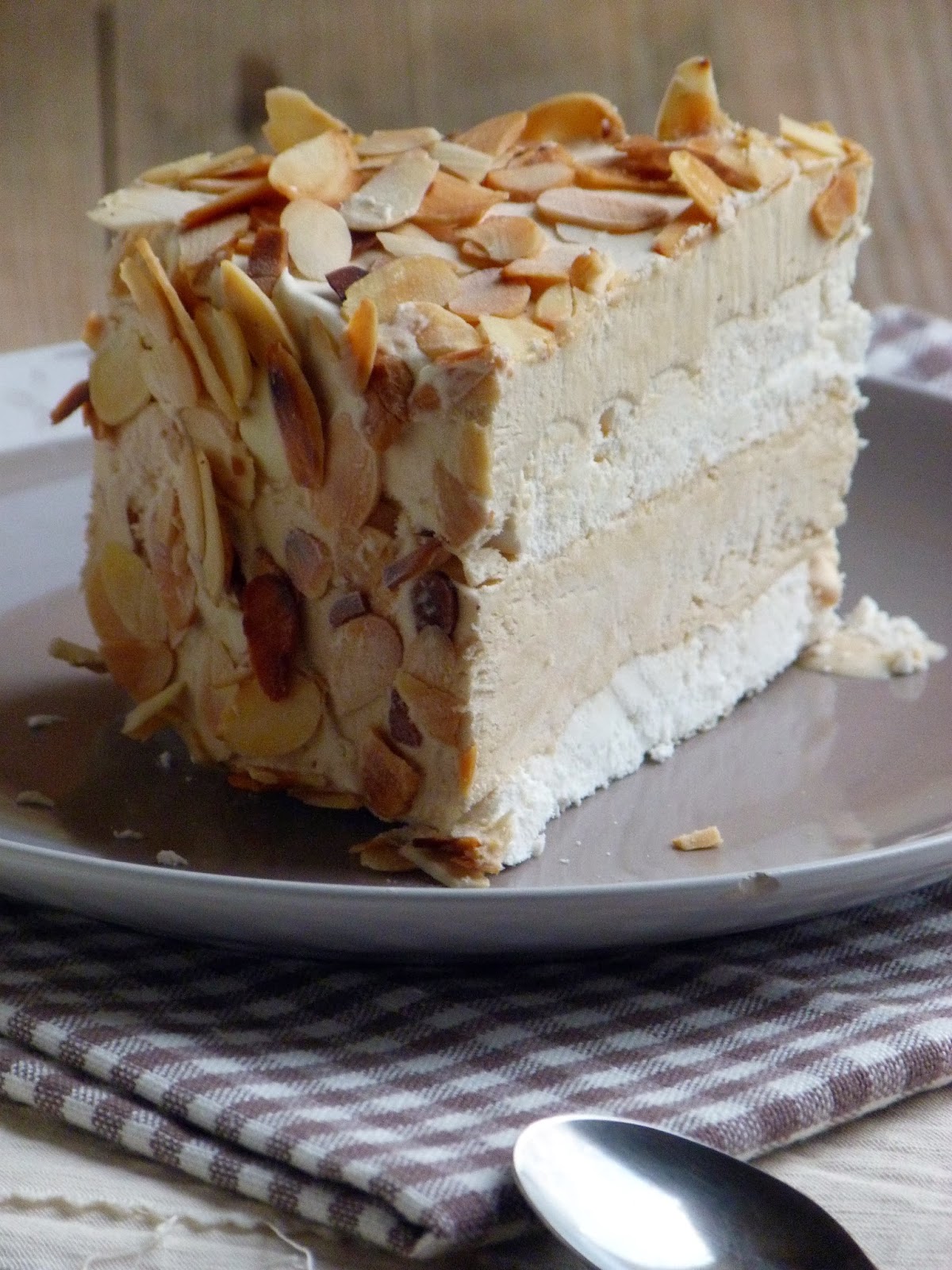 Chic, Chic, Chocolat... Chanteclair Toulonnais gâteau glacé meringue