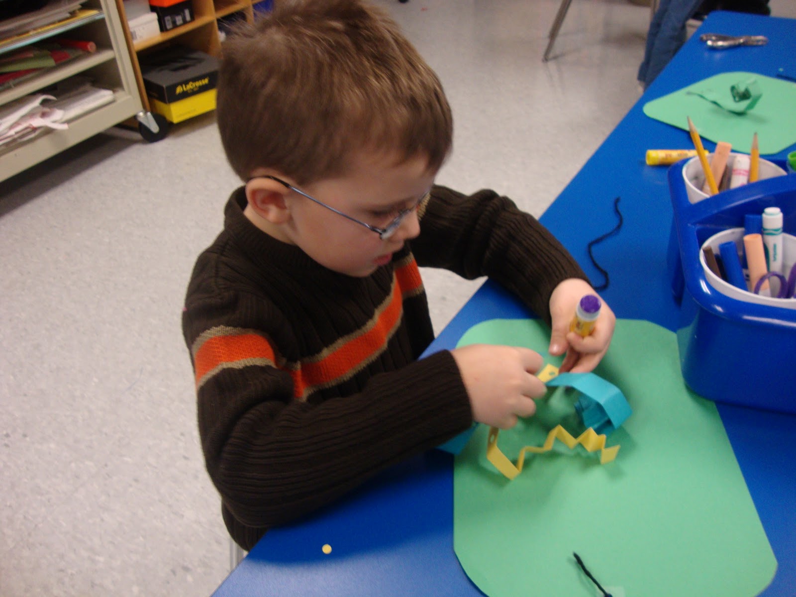 Art. Paper. Scissors. Glue! Silly Hats