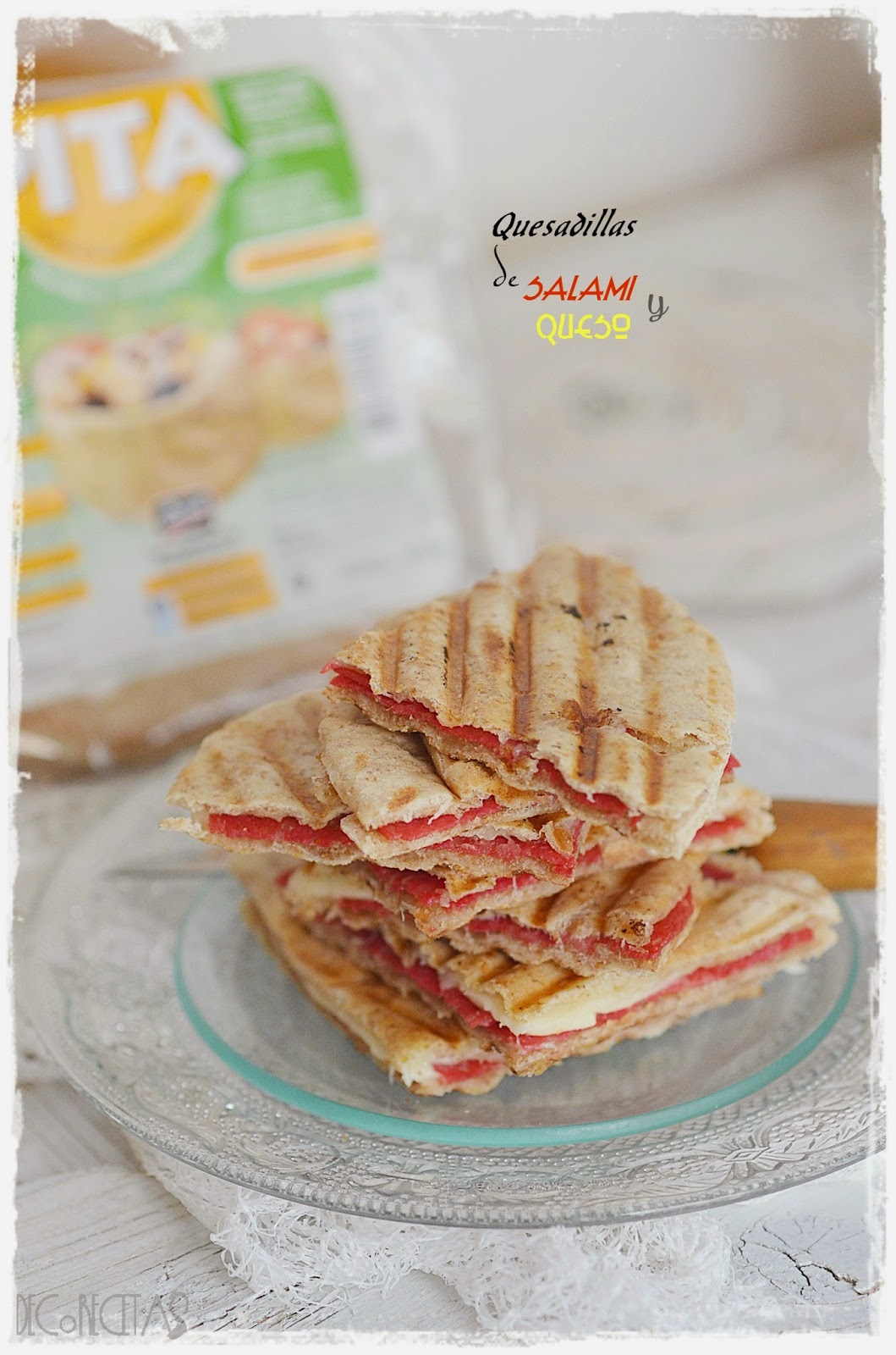 Quesadillas de salami y queso