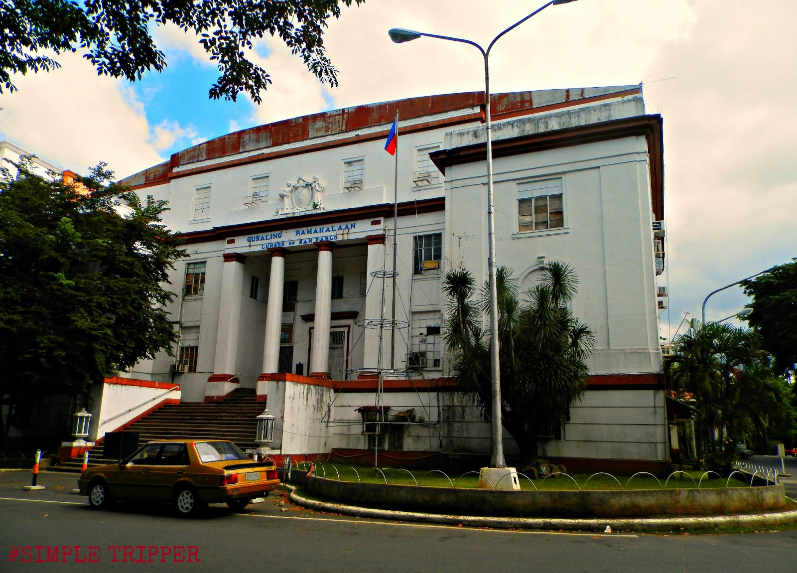 SIMPLE TRIPPER TRAVEL NOTES 2013 Discovering history and pride of San Pablo City, Lungsod ng
