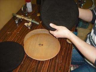16+Preparing+the+beret+for+brushing+and+shearing.JPG