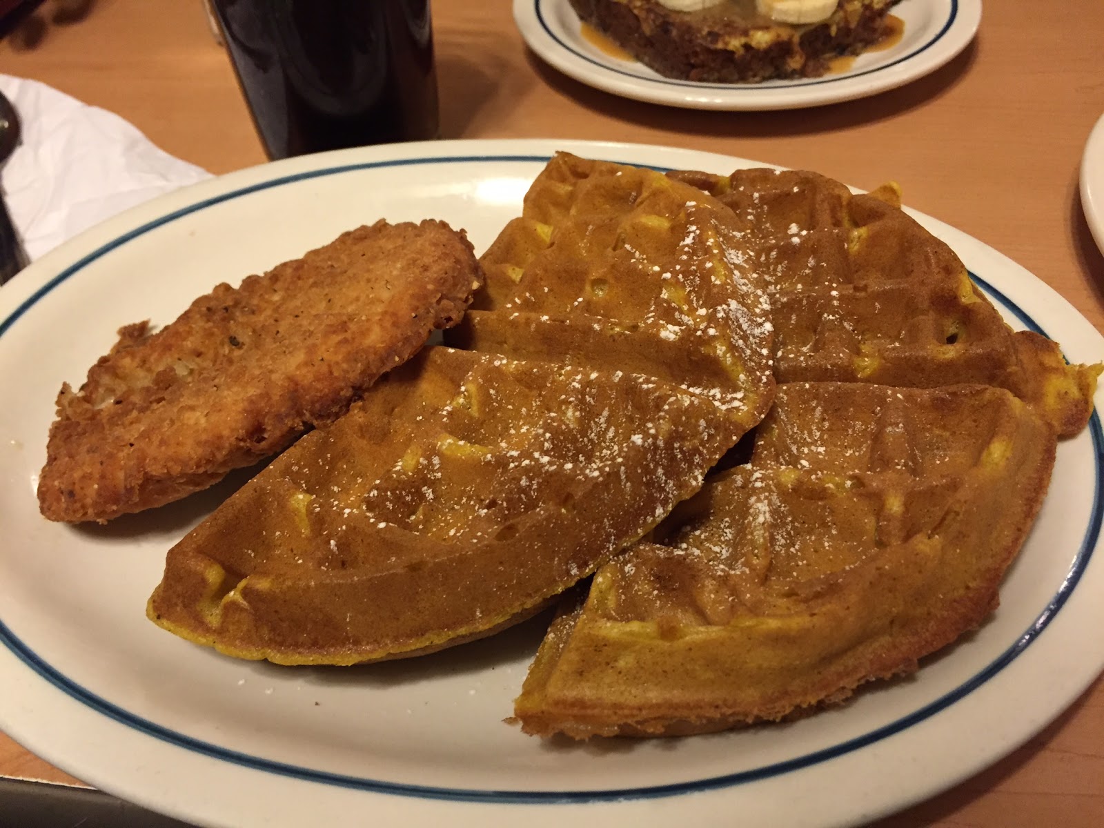 Chicken & Pumpkin Spice Waffle From IHOP / アイホップのチキン&パンプキンスパイス ワッフル I