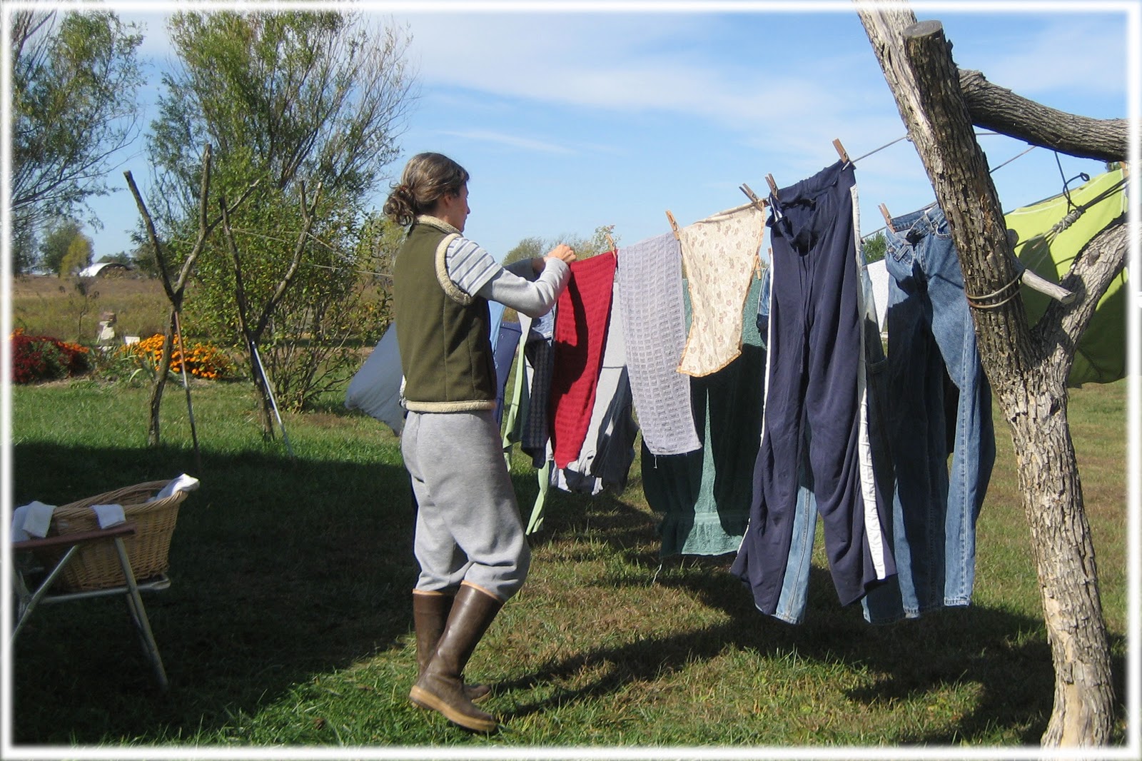 How to dry your clothes when camping