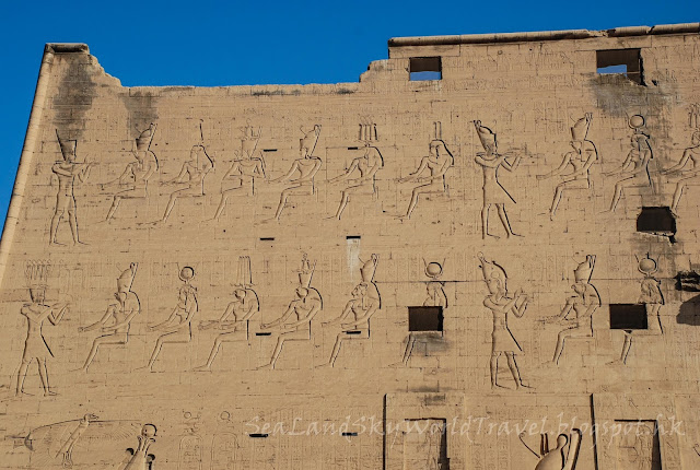 荷力斯神廟 Horus, 艾德夫, Edfu 荷力斯神廟 Horus, 艾德夫, Edfu