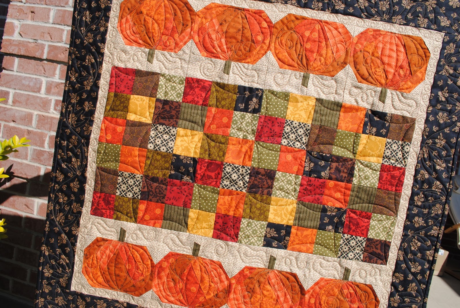 {Sisters and Quilters} Quick and EAsy Fall Table Topper