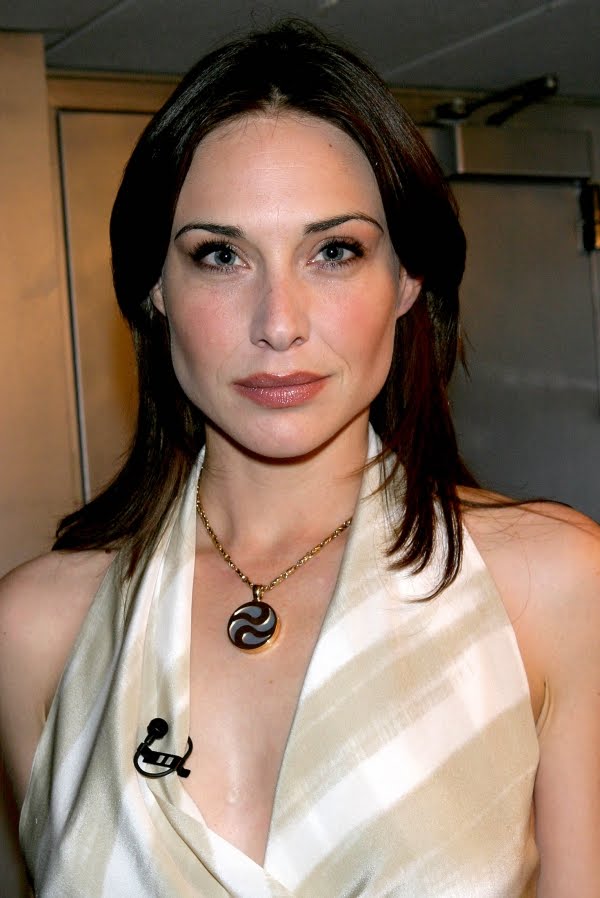 Actress Desktop Pics: Hollywood Actress Claire Forlani Hot Pics