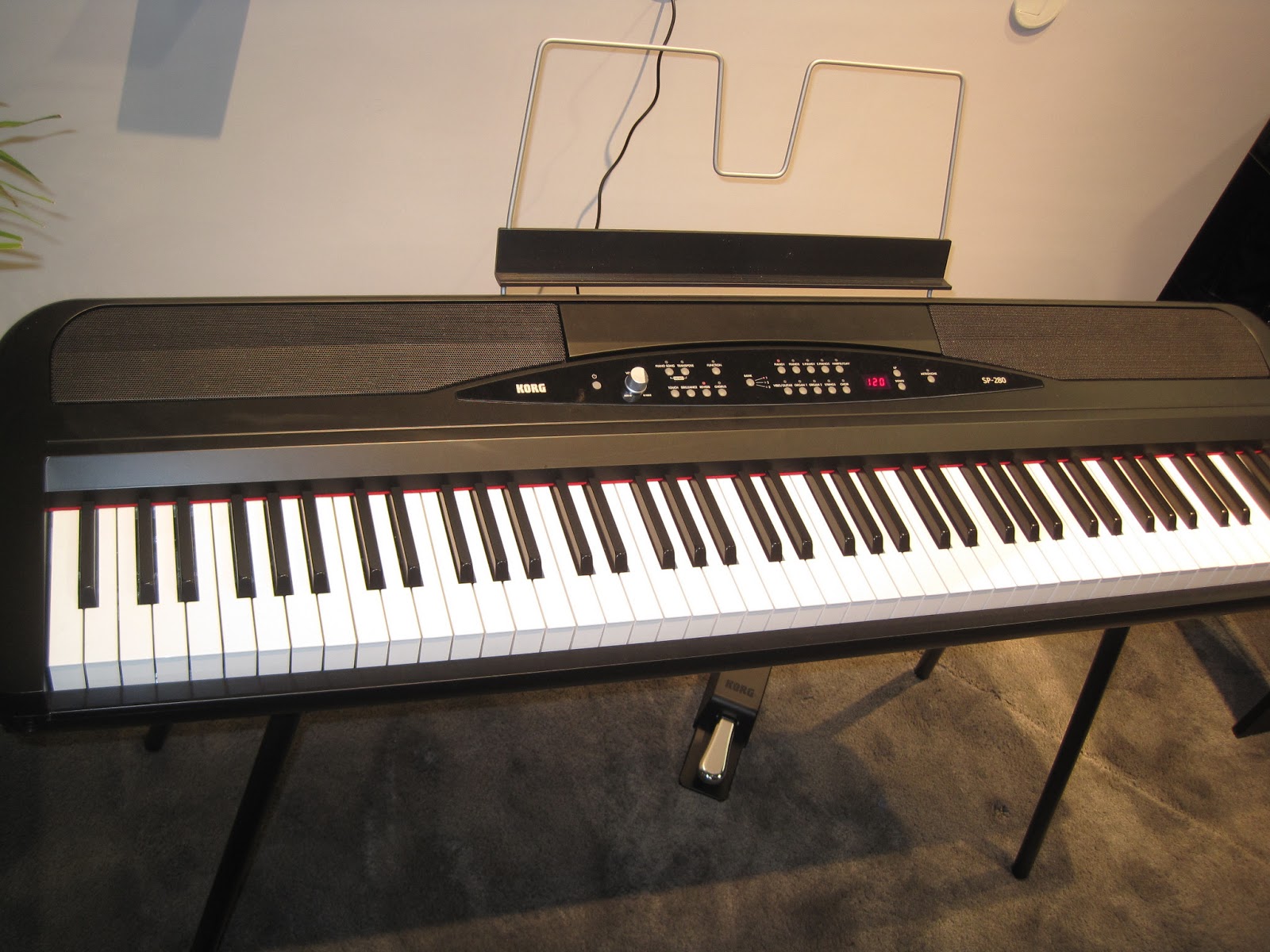 AZ PIANO REVIEWS!: REVIEW - Korg SP280 & Korg LP380 Digital Pianos