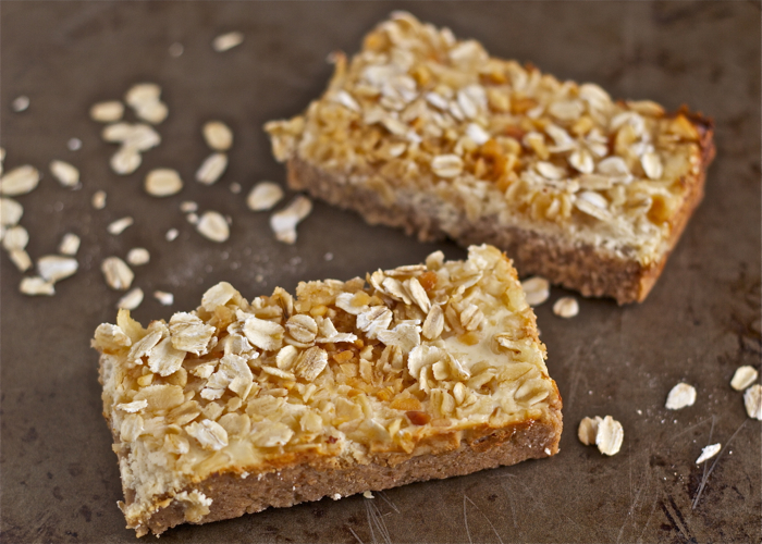 Oat and yogurt breakfast bars Yankee Kitchen Ninja