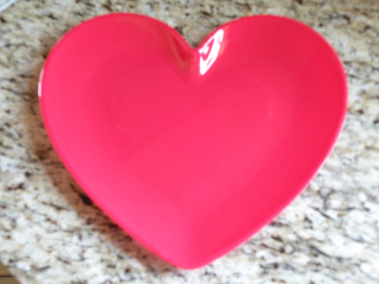 HOUSE UNDERCOVER DIY Felt Rosebud Heart Wreath