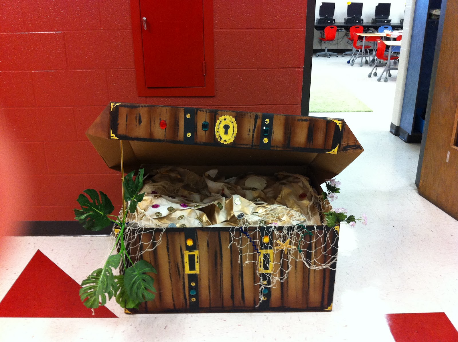 Two Tacky Teachers Classroom Photos (Galore) Party!