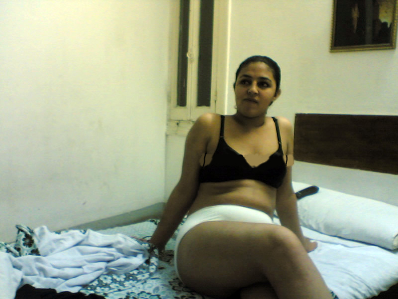 Mumbai Fat Neked Girl