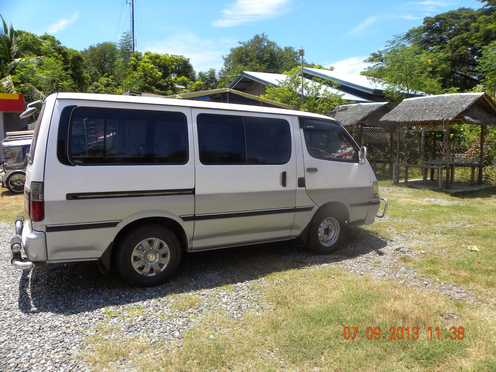 Mitsubishi HiAce Van 14seater Grandia Look For Sale Pangasinan