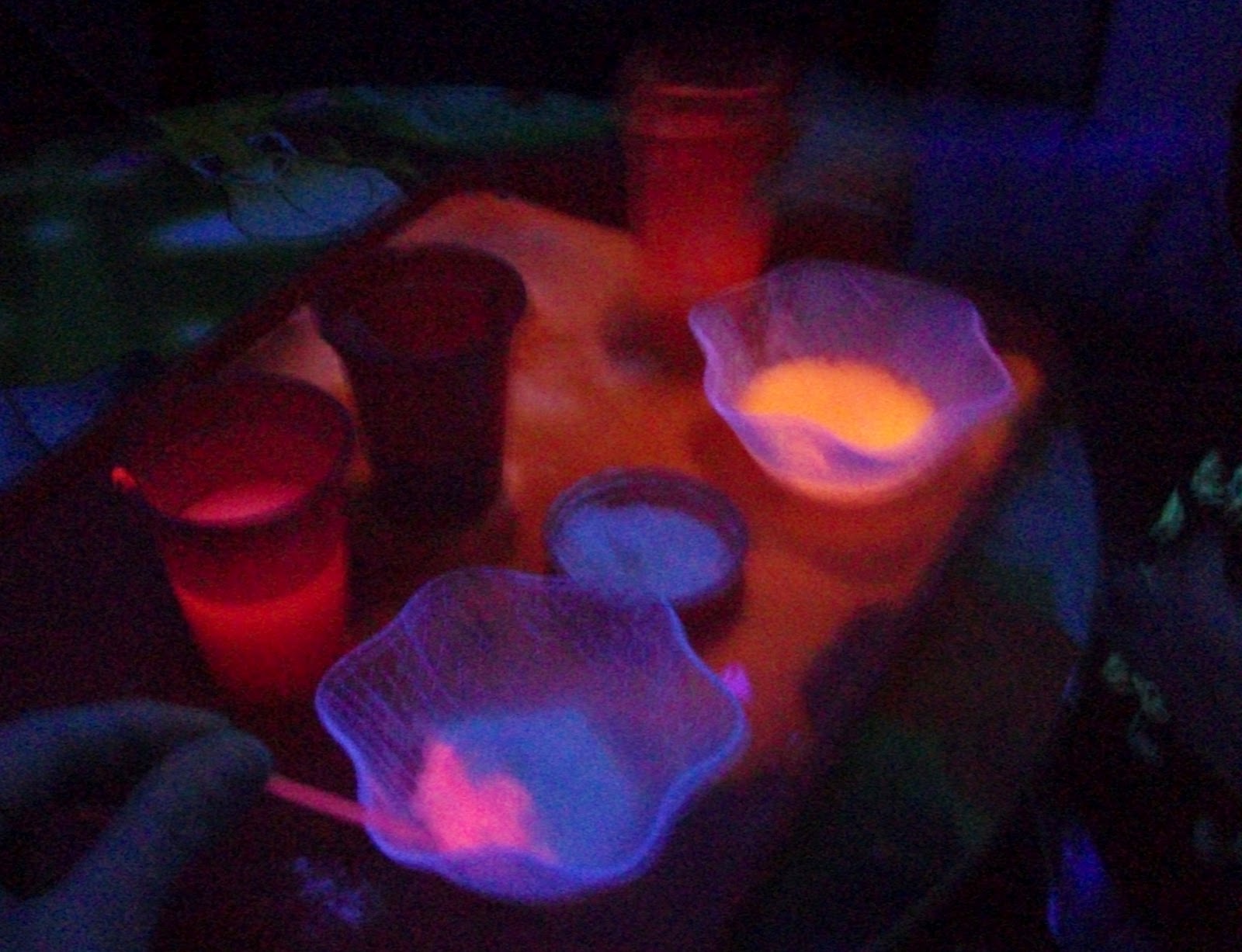 Adventures at home with Mum Glowing Vinegar Experiment