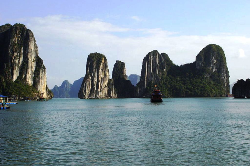 Il Chirurgo Baia di Ha LongGolfo del TonchinoVietnam