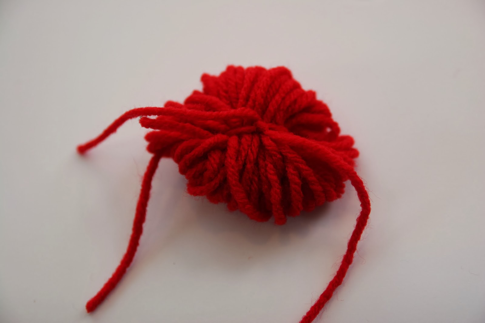 TUTORIAL DIY Pom Pom Gift Bows Homemade Ginger