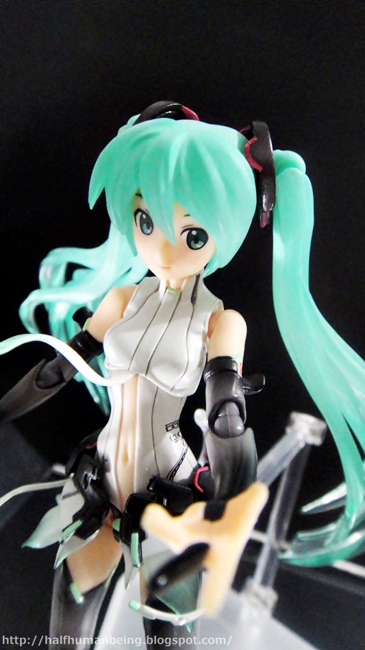 Half★Human Being: Beware of Bootleg figma Hatsune Miku Append