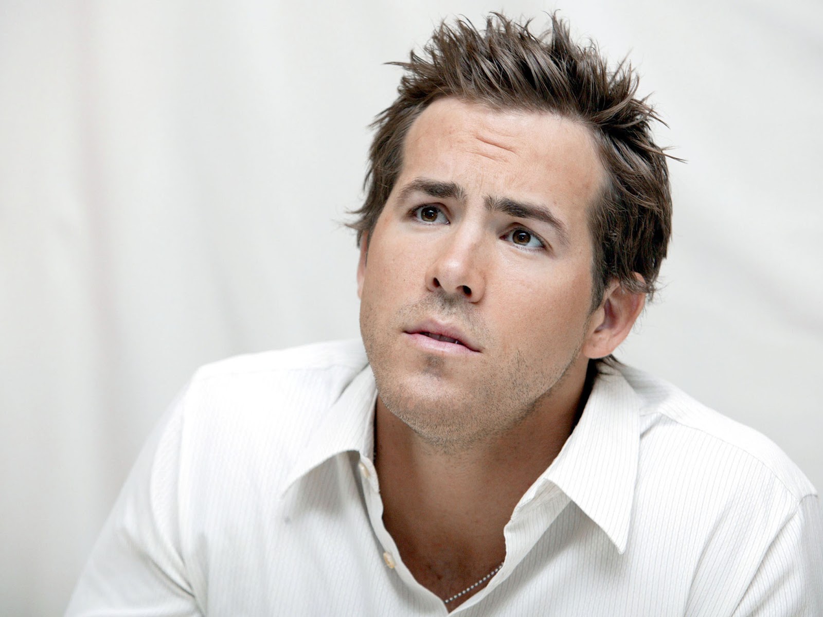 The Wallpapers: Ryan Reynolds