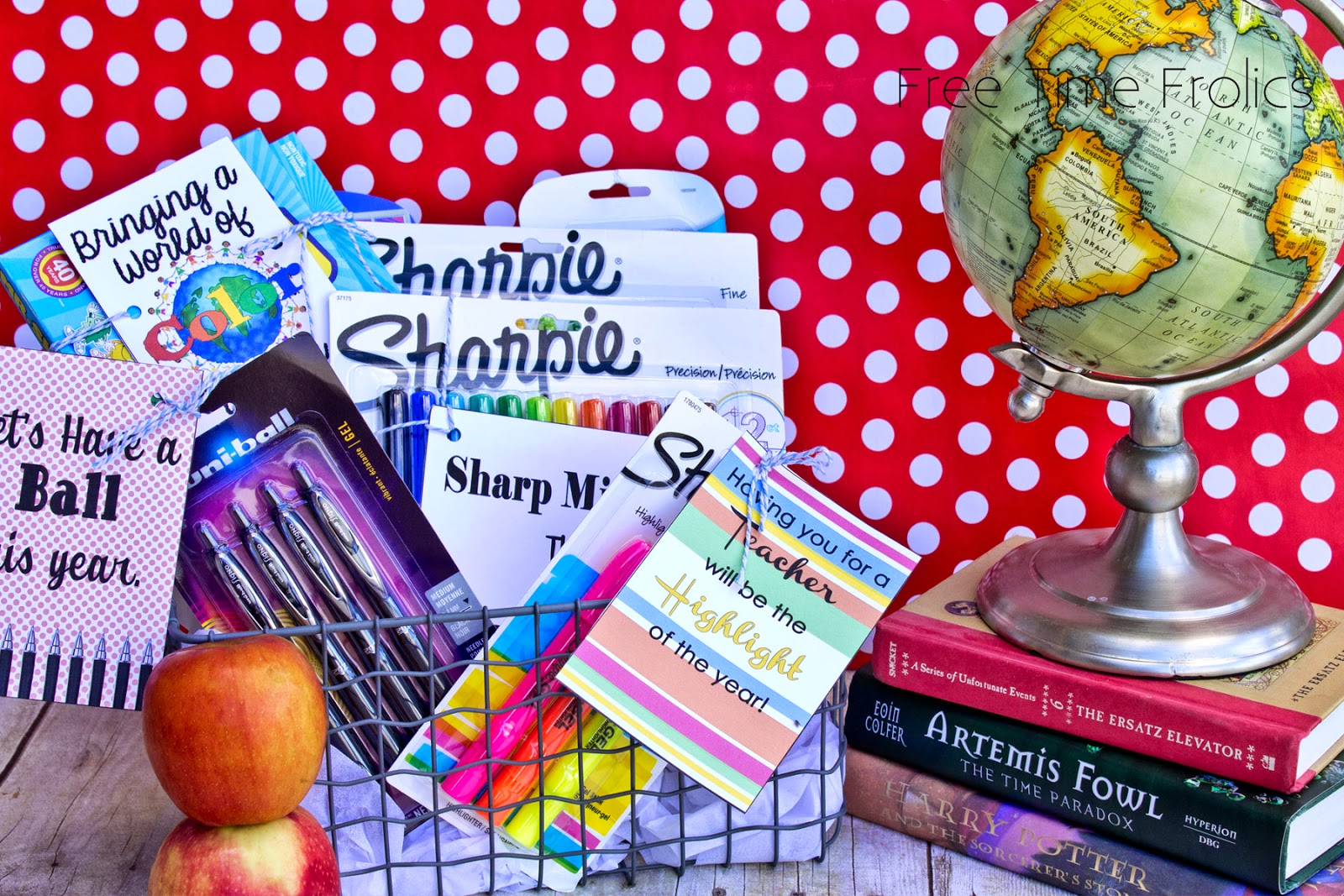 Teacher Gift Ideas www.freetimefrolics.com #inspirestudents #teacherschangelives