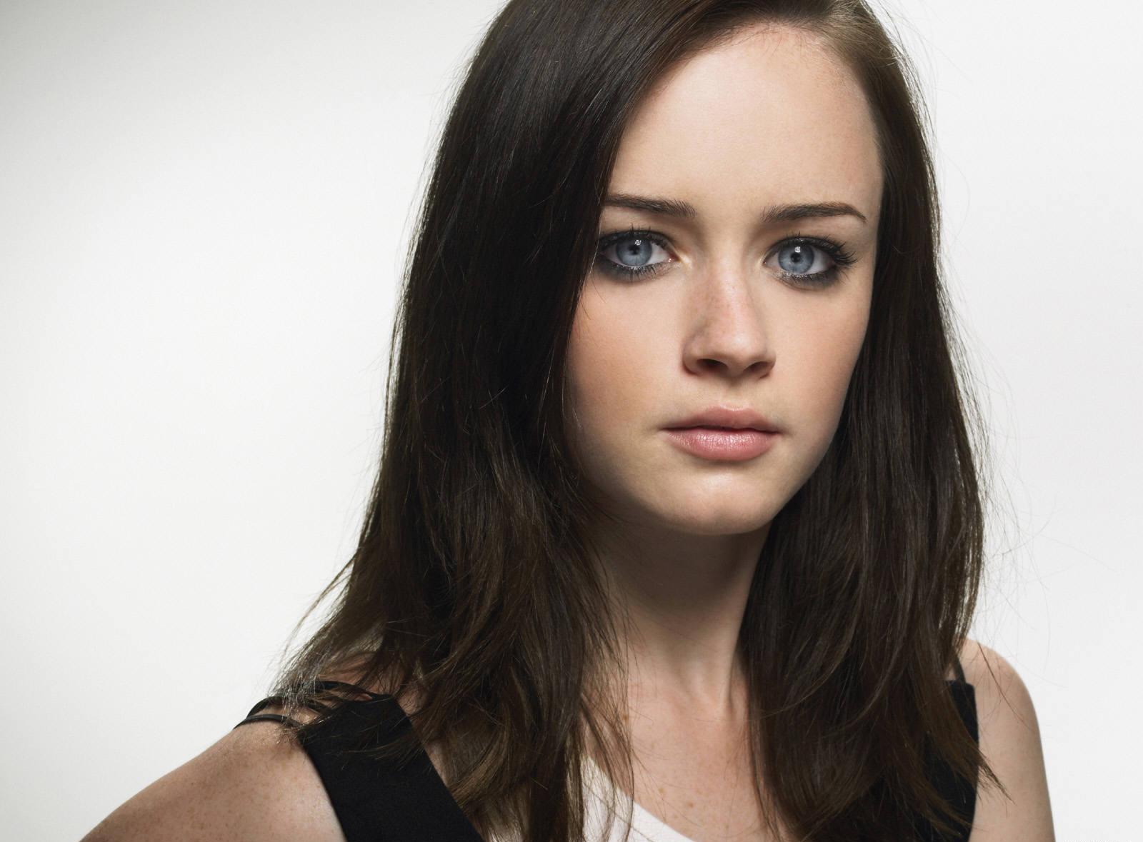 Alexis Bledel Photo Gallery