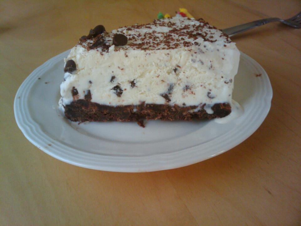 Crunchy on the Outside! (...gooey on the inside...) Brownie Bottom Ice Cream Cake