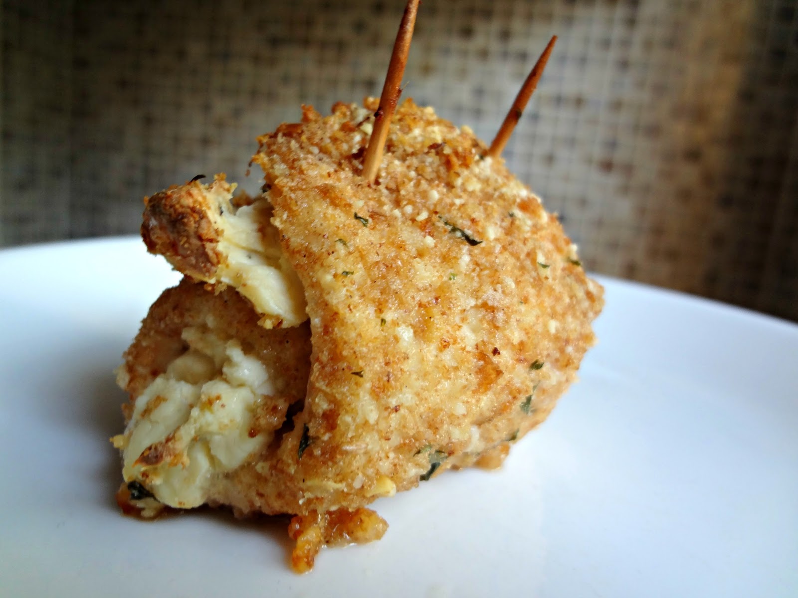 The Cooking Actress Garlic Cheese Chicken RollUps