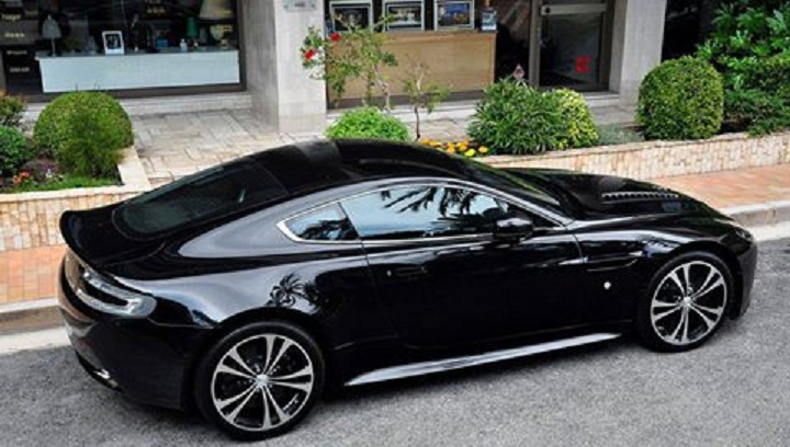 Car Amp Bike Fanatics Aston Martin V12 Vantage
