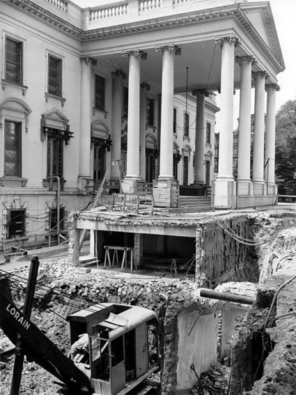 Amazing Historical Photo of White House  in 1950 