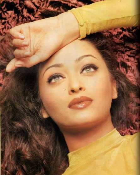 Bollywood hot actress hot photos hot videos: Aishwarya Rai Hot