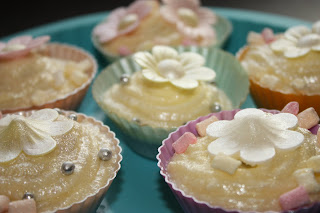spring flower cupcakes