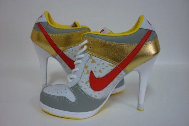 nike dunk low heels