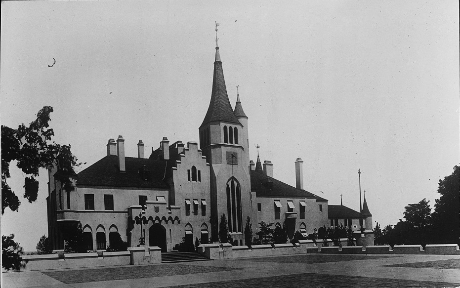 Old Long Island 'Beacon Towers'