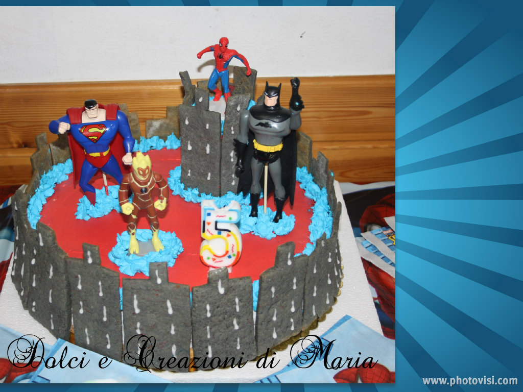 Dolci e Creazioni di Maria "Torta Compleanno Supereroi"...