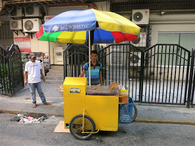Food on wheels; Manila food carts
