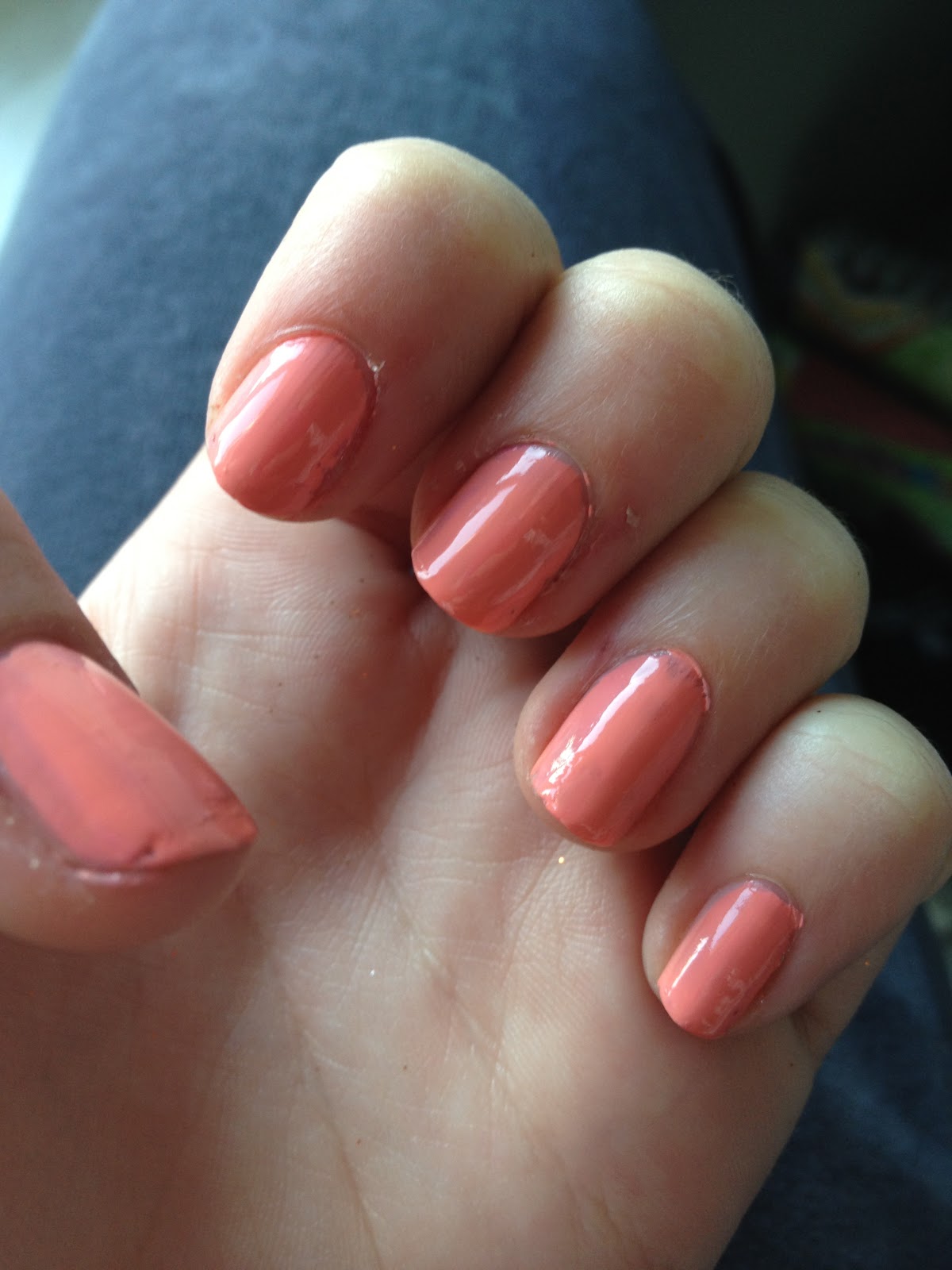 missbeautyblogger: Kylie Jenner Inspired Nail Tutorial!