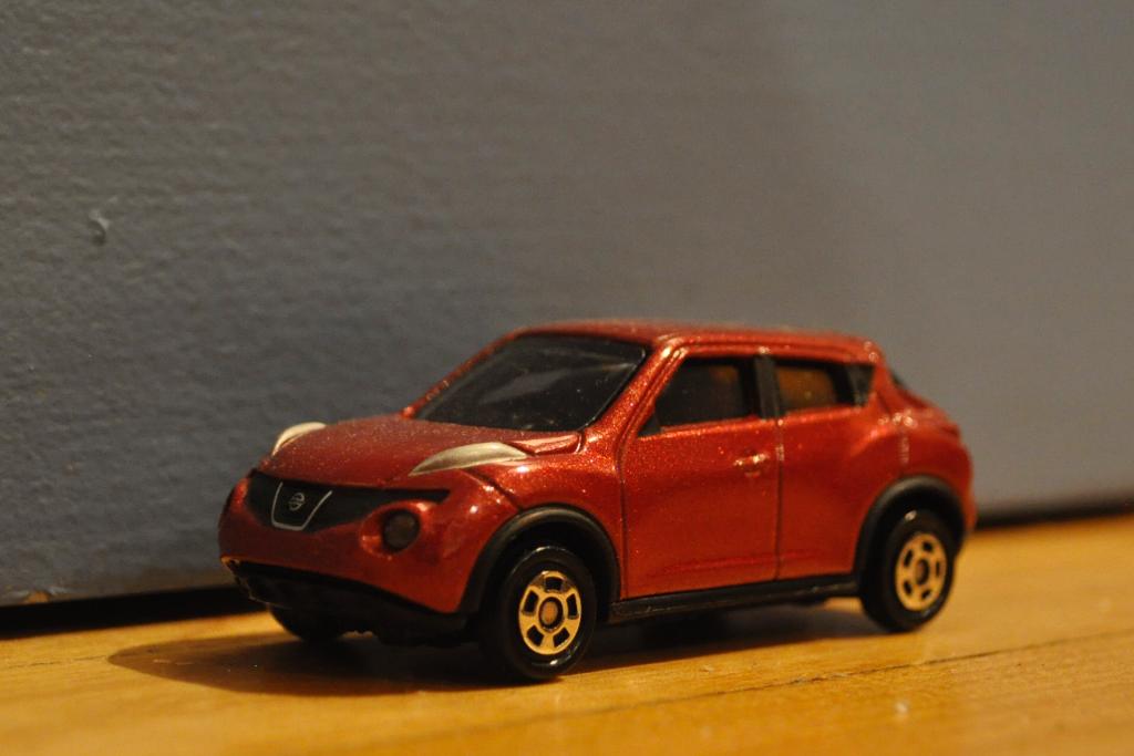 The Automotive Way Colin's Toybox Tomica Nissan Juke