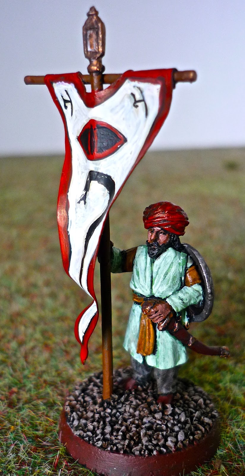 Erurainon's Lord of the Rings Haradrim banner bearer and captains