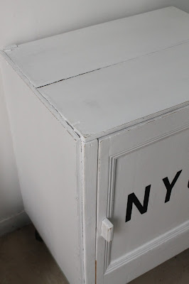 Deco Marce Tienda: Mueble NYC con ruedas