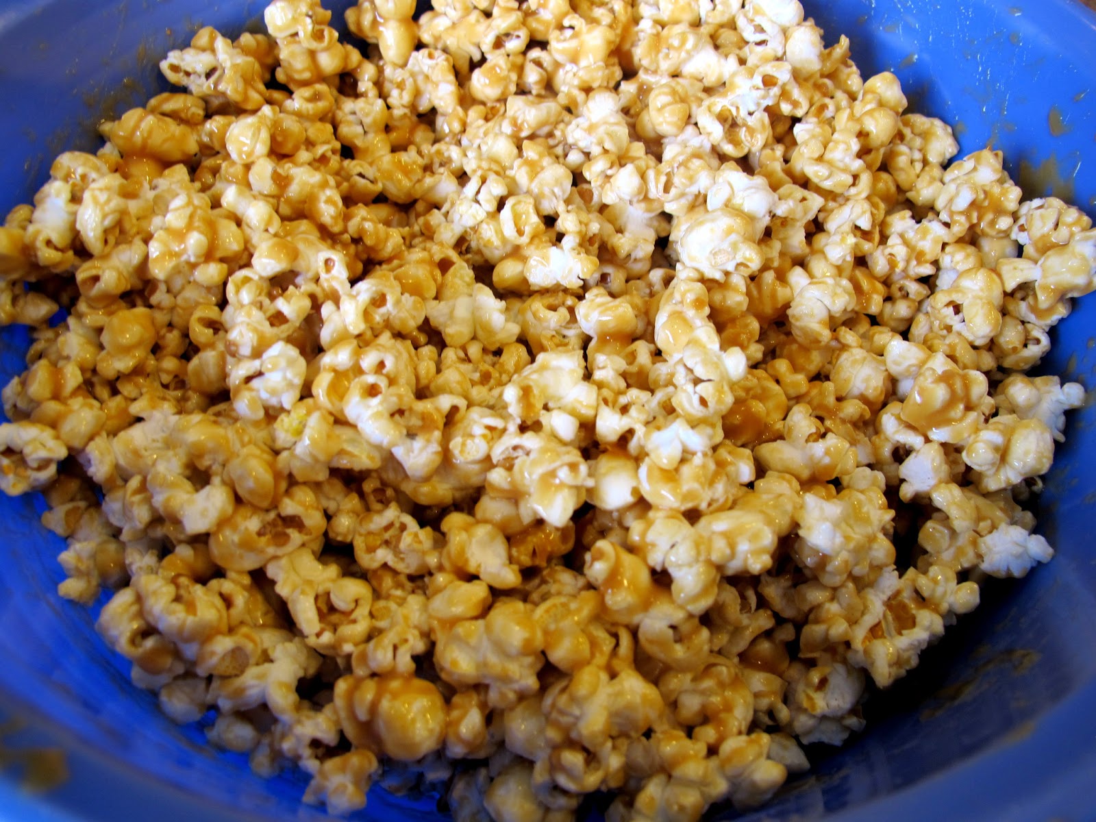 Simply YUM! Peanut Butter Popcorn with Honey