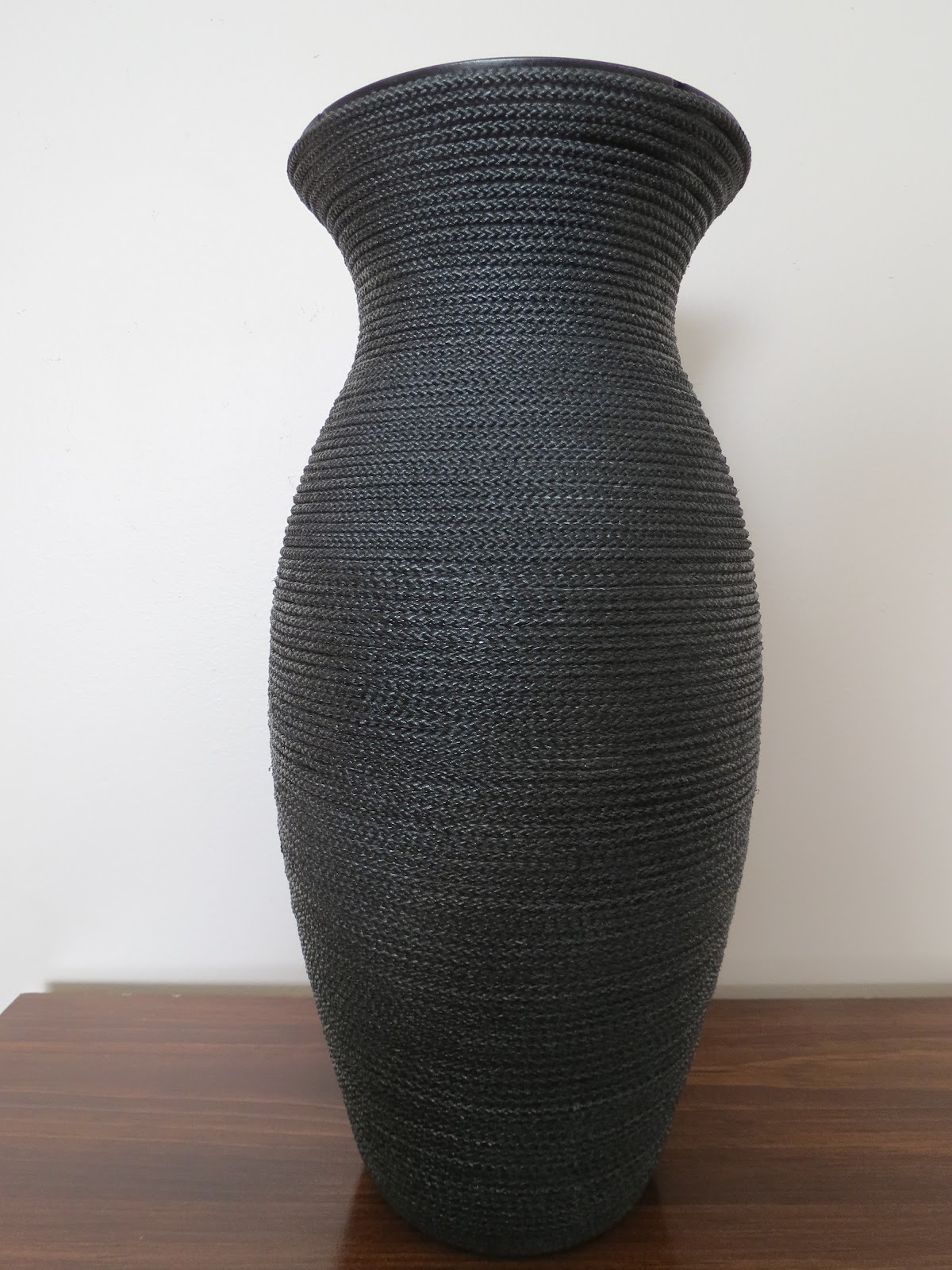 Frugal and Thankful DIY rope vase